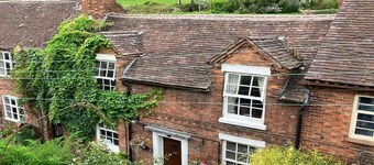 Holly Cottage - Charming Retreat in Coalbrookdale - Pass the Keys