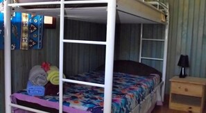 Room - Moorea Surf BED AND Breakfast Hostel (Moorea-Maiao)