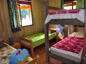 Room - Moorea Surf Inn (Moorea-Maiao)