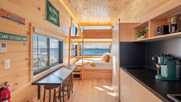 Luxury Cabin, Beachfront | Interior