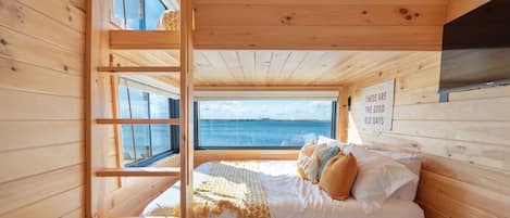 Luxury Cabin, Beachfront | Free WiFi