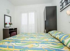 1 chambre, accès Internet, draps fournis