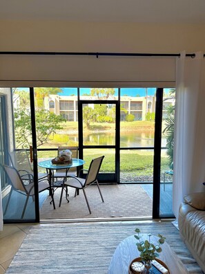Smart TV - Sunny Naples Getaway- 2BR Condo with Pool, Tennis, & Minutes to Beach (Naples)