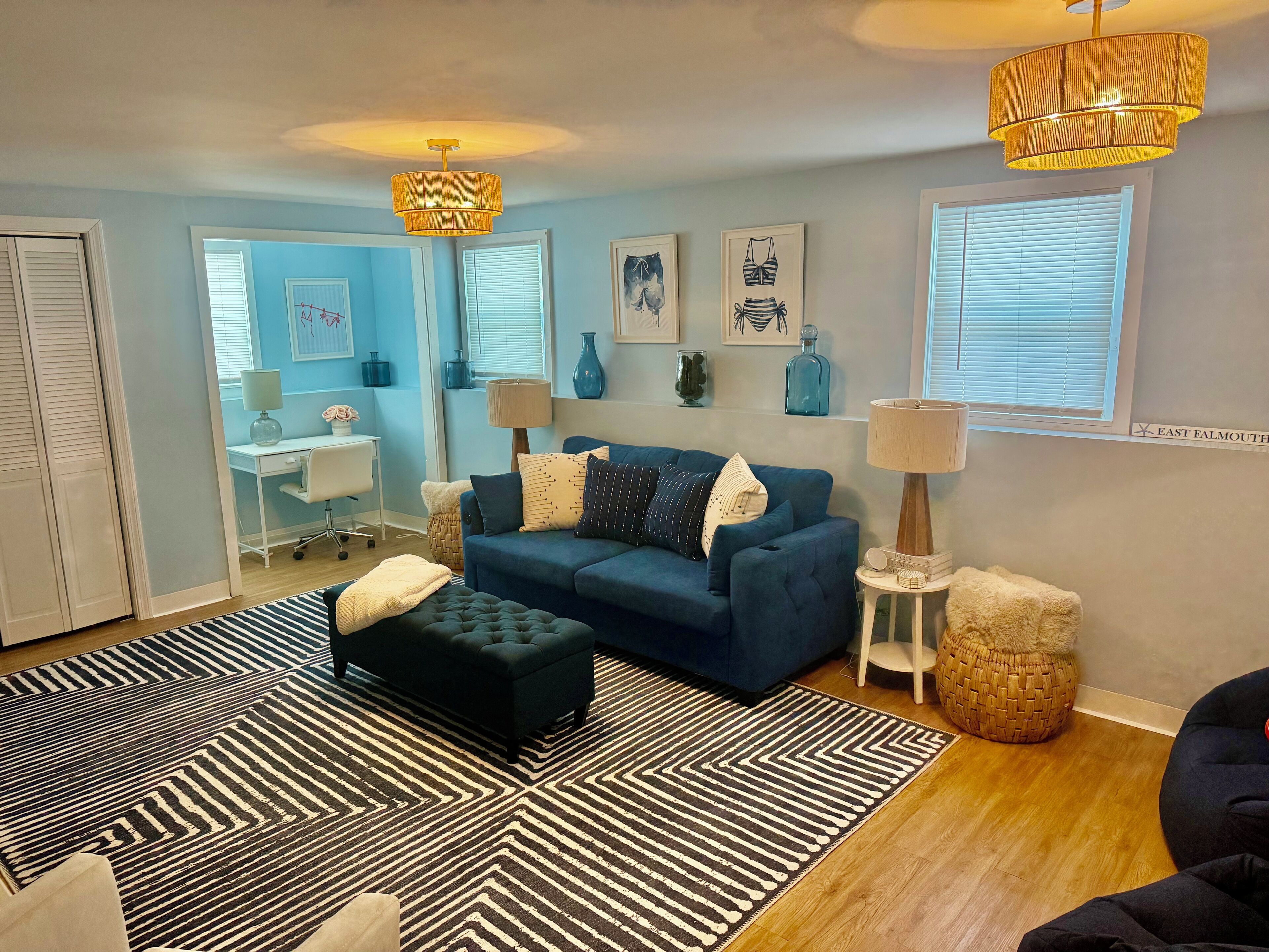 Tranquil 3-bedroom Cape Cottage With Central Air In Charming East Falmouth - Massachusetts