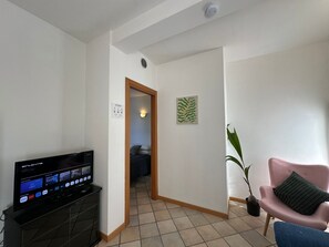 Living area - Apartment 'Casa Mirandola Al Borghetto' with Wi-Fi (Vicenza)