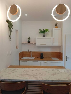 Interior - La Parenthèse Romantique (Sully-sur-Loire)