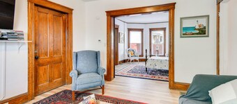 Parks, Pours & Lake Days: Walkable Geneva Wine Hub