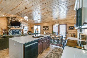 Interior - Luxe Hideaway on Houghton Lake: Families Welcome! (Houghton Lake)