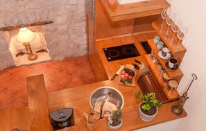 Fridge, oven, dishwasher, coffee/tea maker - 1 bedroom beautiful home in Rudina (Rudina)