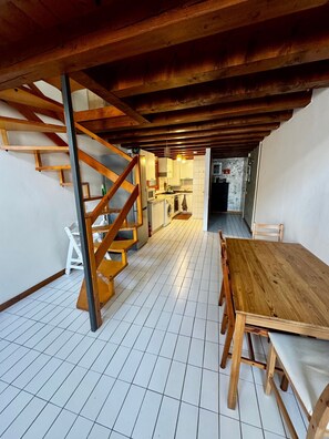 Dining - Apartment 'Appartaments San Biagio 1' with Wi-Fi and Air Conditioning (Vicenza)