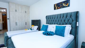 2 bedrooms, iron/ironing board, WiFi, bed sheets