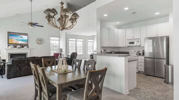 Townhome, Multiple Beds, Patio, Garden View (Bear Trap Glory) | Living area