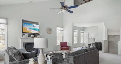 Bear Trap Glory Pools & Golf