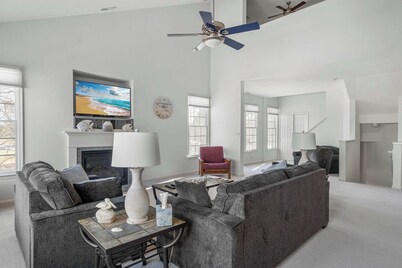 Bear Trap Glory Pools & Golf