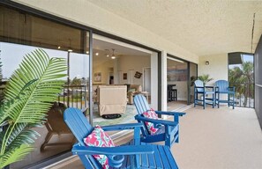 Terrace/patio - Walk to Beach & Dining | Pool + 2-Car Garage (Sarasota)