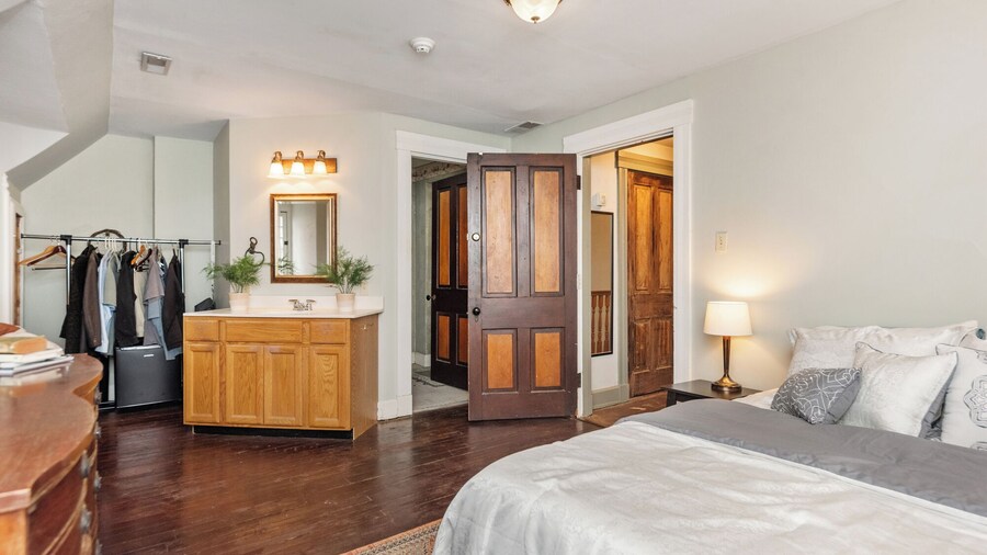Moon River Bed and Breakfast