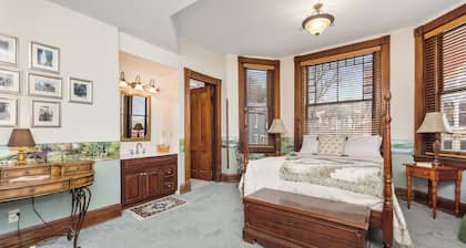 Moon River Bed and Breakfast