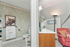 Deluxe Single Room | Bilik Mandi | Pengering rambut, tuala disediakan, sabun, syampu 