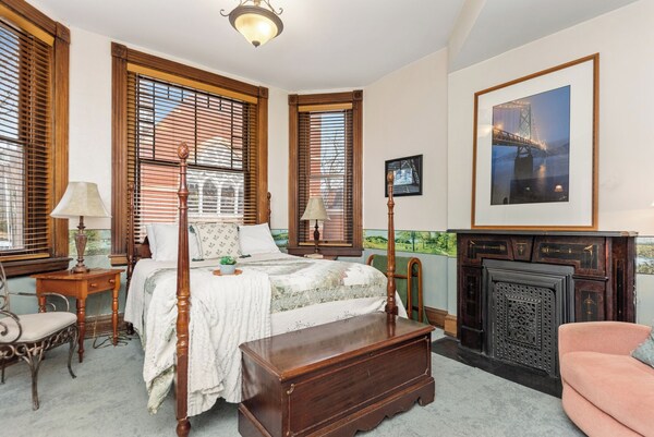 Moon River Bed And Breakfast - Blue Ridge Mountains