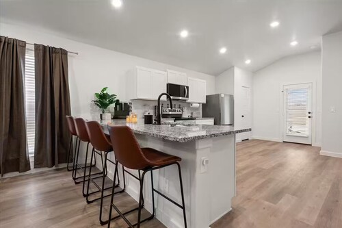 Spacious 3BR by Texas Tech - Sleeps 6 - Large Yard + Gym - Perfect for Families