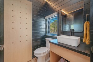Cabin, 1 Bedroom | Bilik Mandi