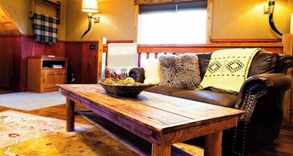 Red Hills Retreat — Upper Carriage House