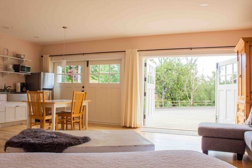 Red Hills Retreat — Lower Carriage House