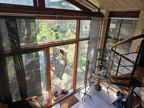 Interior - Blue Lagoon Cottage (Comps)