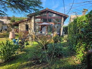 Exterior - Blue Lagoon Cottage (Comps)