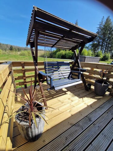 Caravan - Sleeps 8- Countryside Retreat