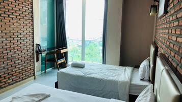 Kamar Twin Standar | Wi-Fi gratis dan seprai linen