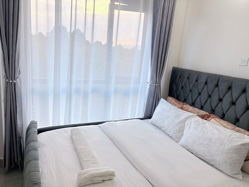 Cozy &stylish clean one bedroom Apartment