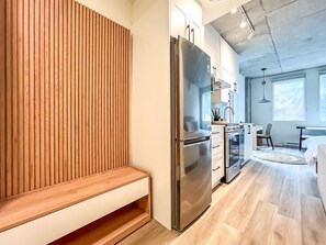 Interior - Éden Studio | Intimate with private Terrace (Montreal)