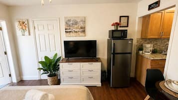 1 Schlafzimmer, Bügeleisen/Bügelbrett, Reisekinderbett, WLAN