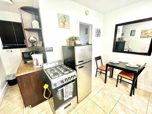 Private kitchen - A Quiet Tide Romantic Beachside Studio Retreat (Hollywood)