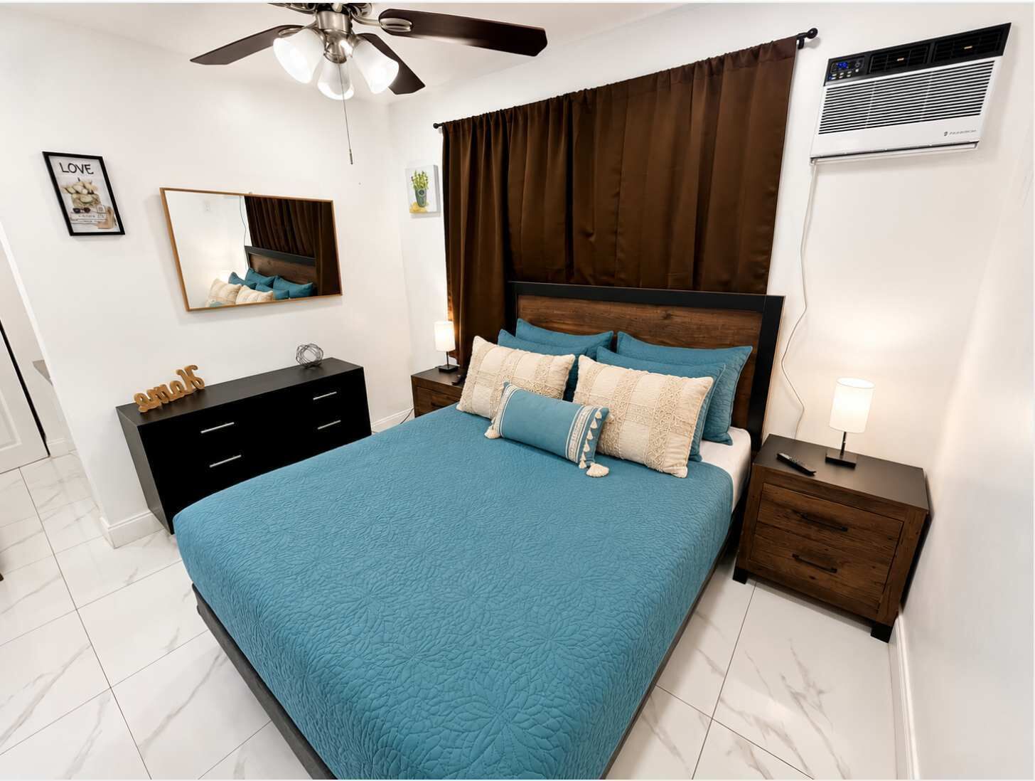 1 bedroom, iron/ironing board, travel cot, WiFi