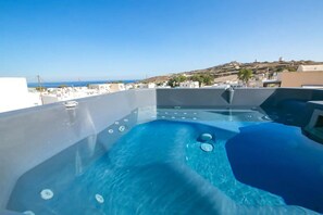 Pool - Villa Eliara, Sea Views, Outdoor Hot Tub, Furnished Terrace, Santorini (Santorini)