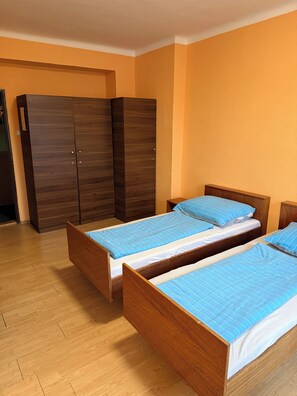 Desk, laptop workspace, free WiFi - Hotel Na Pastvinách (Tremesne)
