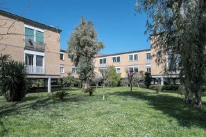 Exterior - Olimpic Sunny room (Roma)
