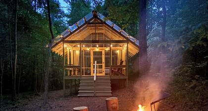 Glamping Screenhouse at Kerr Lake — "The Hideaway"
