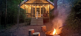 Glamping Screenhouse at Kerr Lake — "The Hideaway"