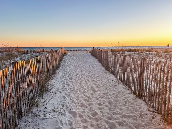 Beach - 3 bed 3 bath townhome in Dauphin Island ft. two pools and private beach (Dauphin Island)