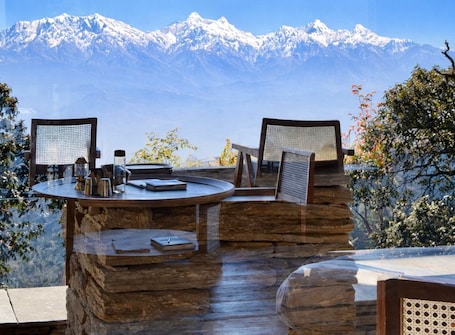 Signature Cottage, 1 King Bed, Private Bathroom, Mountain View | Outdoor dining. Kot Kailash Kumaon