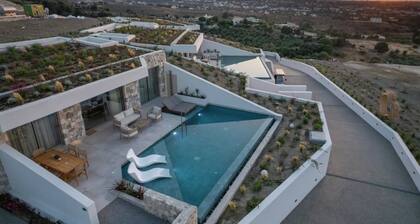 Villa Elythia, Divine Sea Views, Private Pool, Terrace and Garden