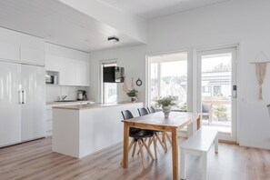 Unclassified image, 5 of 7, button - Nice house with relaxed athmosphere (Uusimaa)