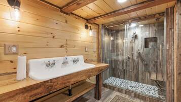 Shower, towels, shampoo