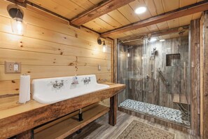 Shower, towels, shampoo