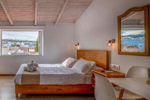 1 bedroom, iron/ironing board, WiFi, bed sheets - Nona Irene | ZAIRA by CVR (Rethymno)