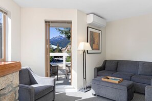 TV, fireplace - Mountain View Corner Suite | Plunge Pool & Outdoor Hot Tub | Whistler Main St (Whistler)