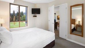 2 bedrooms, iron/ironing board, free WiFi, bed sheets - Mountain Views and Hot Tub | Perfect Village Stay (Whistler)